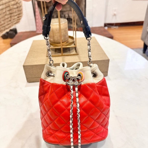 SALE!!!! CHANEL Lambskin Quilted Cuba Drawstring Tote Red White Blue - Picture 7 of 12